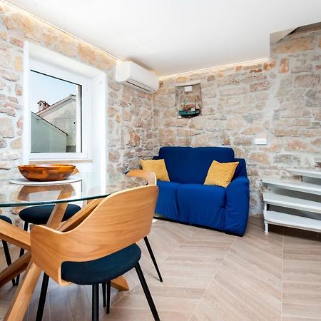 ロヴィニ Casa Bellavista Sea Viewヴィラ エクステリア 写真