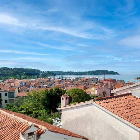 ロヴィニ Casa Bellavista Sea Viewヴィラ エクステリア 写真