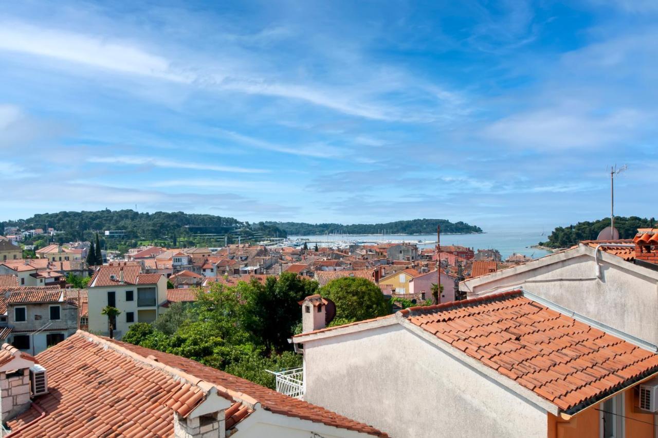 ロヴィニ Casa Bellavista Sea Viewヴィラ エクステリア 写真