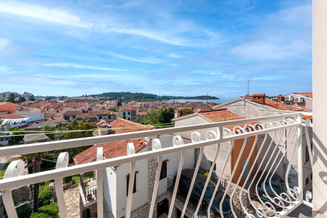 ロヴィニ Casa Bellavista Sea Viewヴィラ エクステリア 写真
